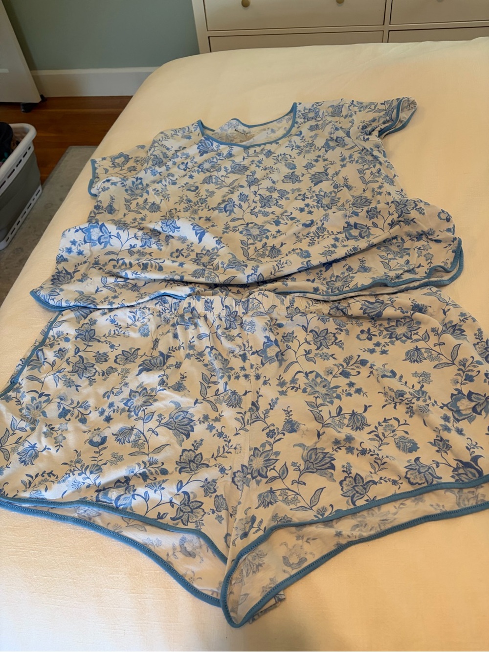 Women's Blue Floral Short Pajama Set - Soft Two-Piece Sleepwear